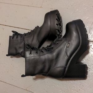 Black ROC Mascot Boot